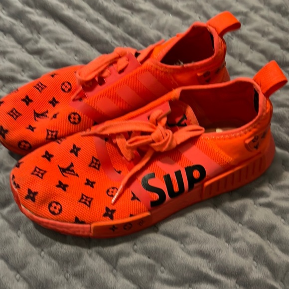 What the what??? - Picture 1 of 5